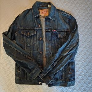 Levi's dark wash denim Jacket